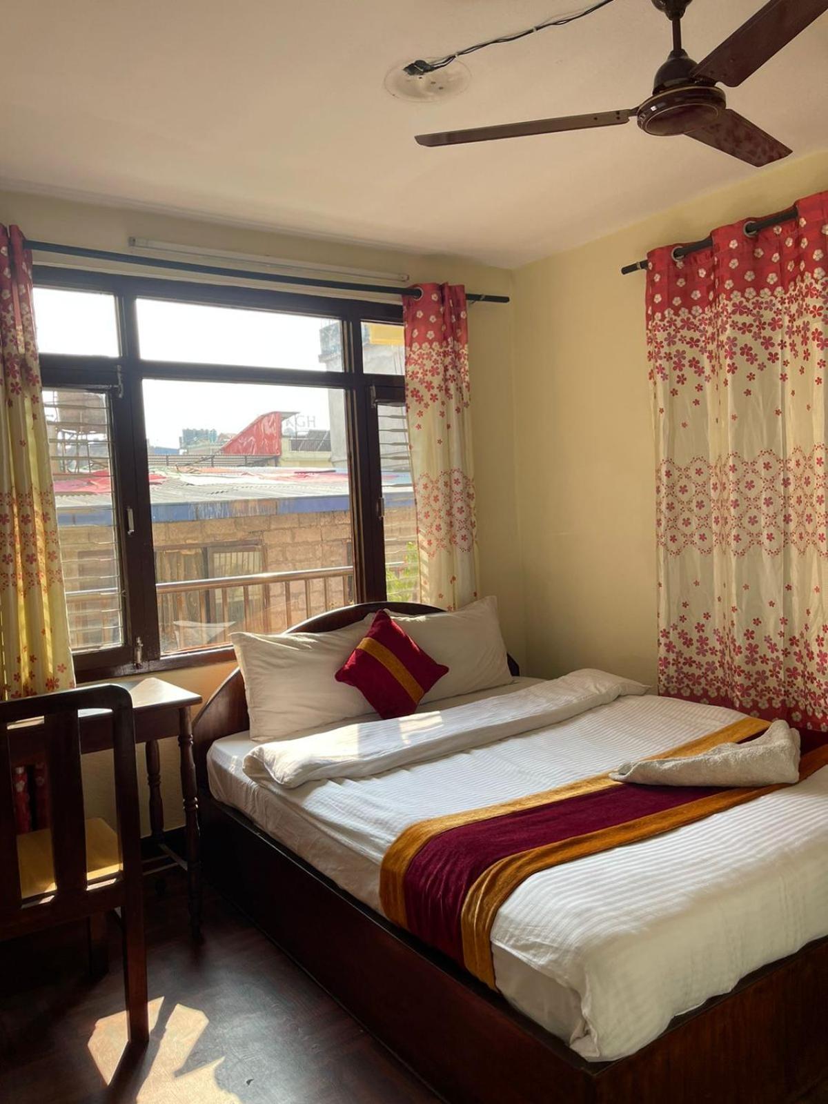 Holy Land Hotel Nepal Katmandou Extérieur photo