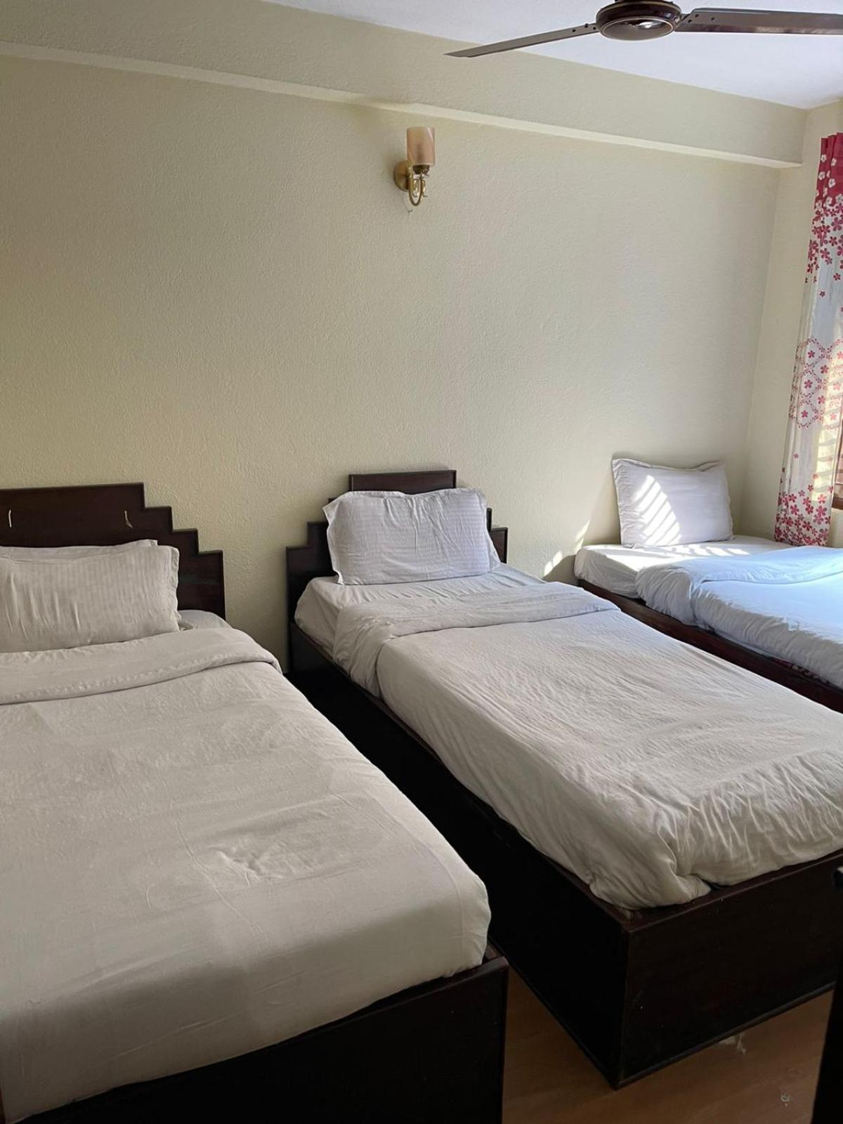 Holy Land Hotel Nepal Katmandou Extérieur photo